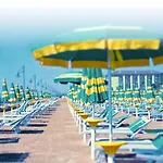 Bright With Shared Pool *