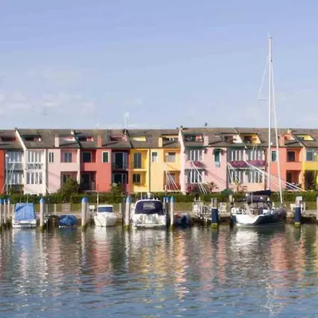 Bright With Shared Pool 아파트 포르토 산타 마게리타 디 카오를레