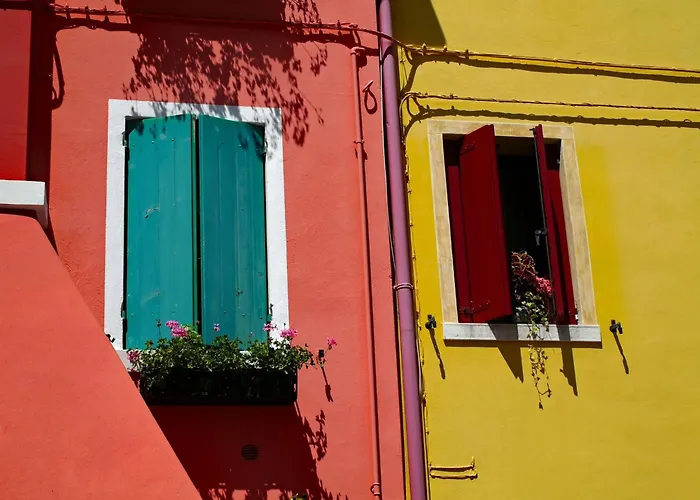 Bright With Shared Pool ポルト・サンタ・マルゲリータ・ディ・カオルレ