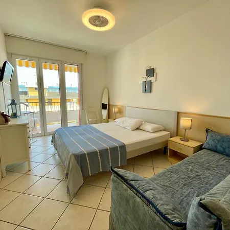 Apartment Bright With Pool *